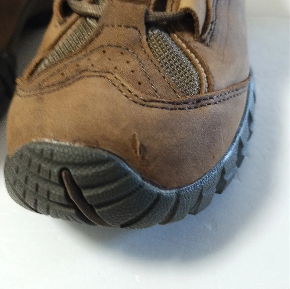Vasque Mantra 2.0 Gore-Tex Outdoor Hiking Walking Shoe Women’s 8.5M